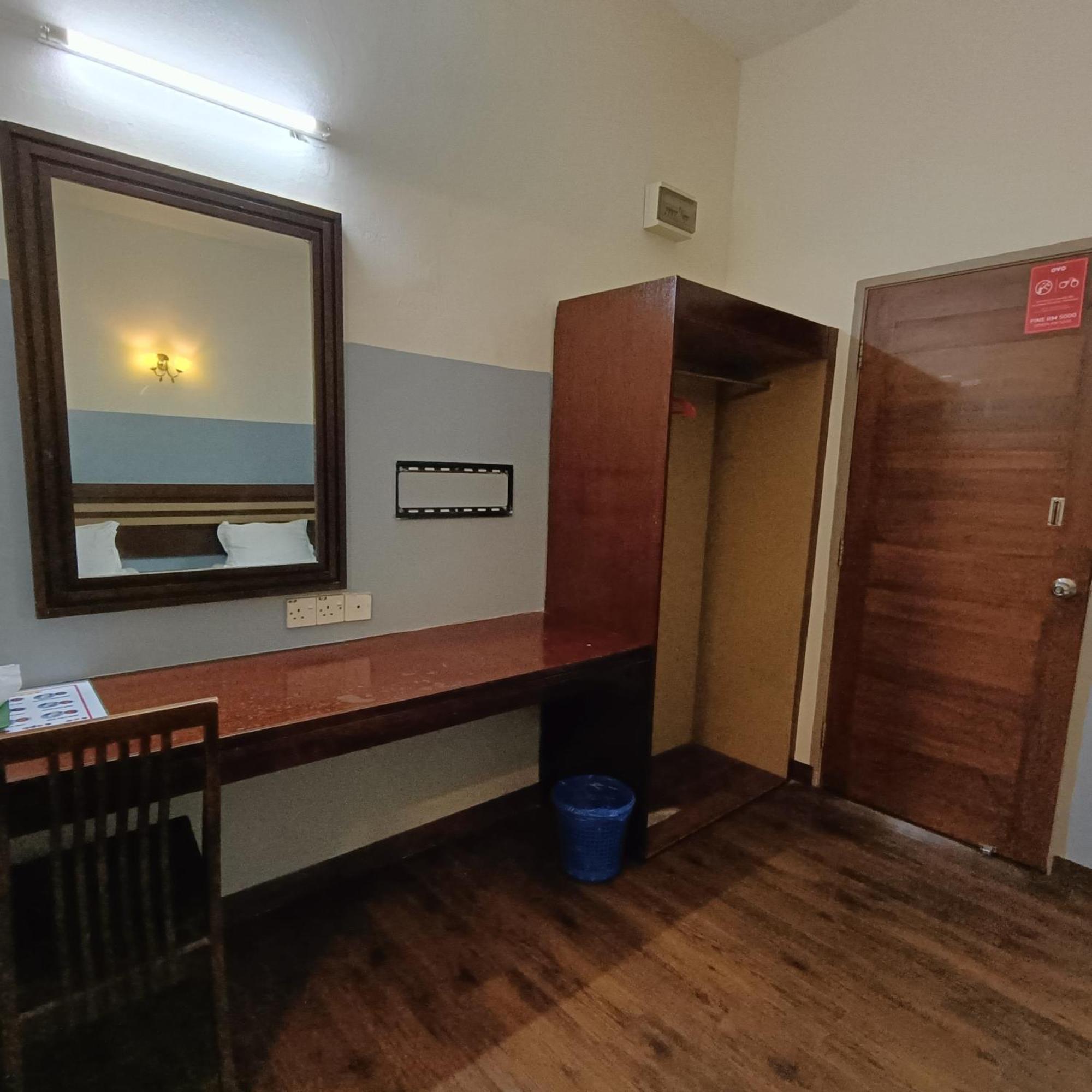 Cozzy Motel Малакка Экстерьер фото